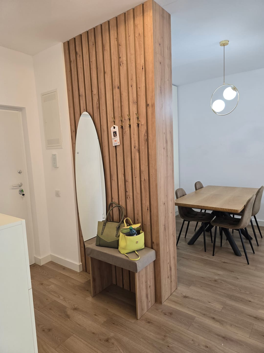 Customer photo review of Scaun K332, maro/negru, stofa catifelata/metal, 46x61x84 cm
