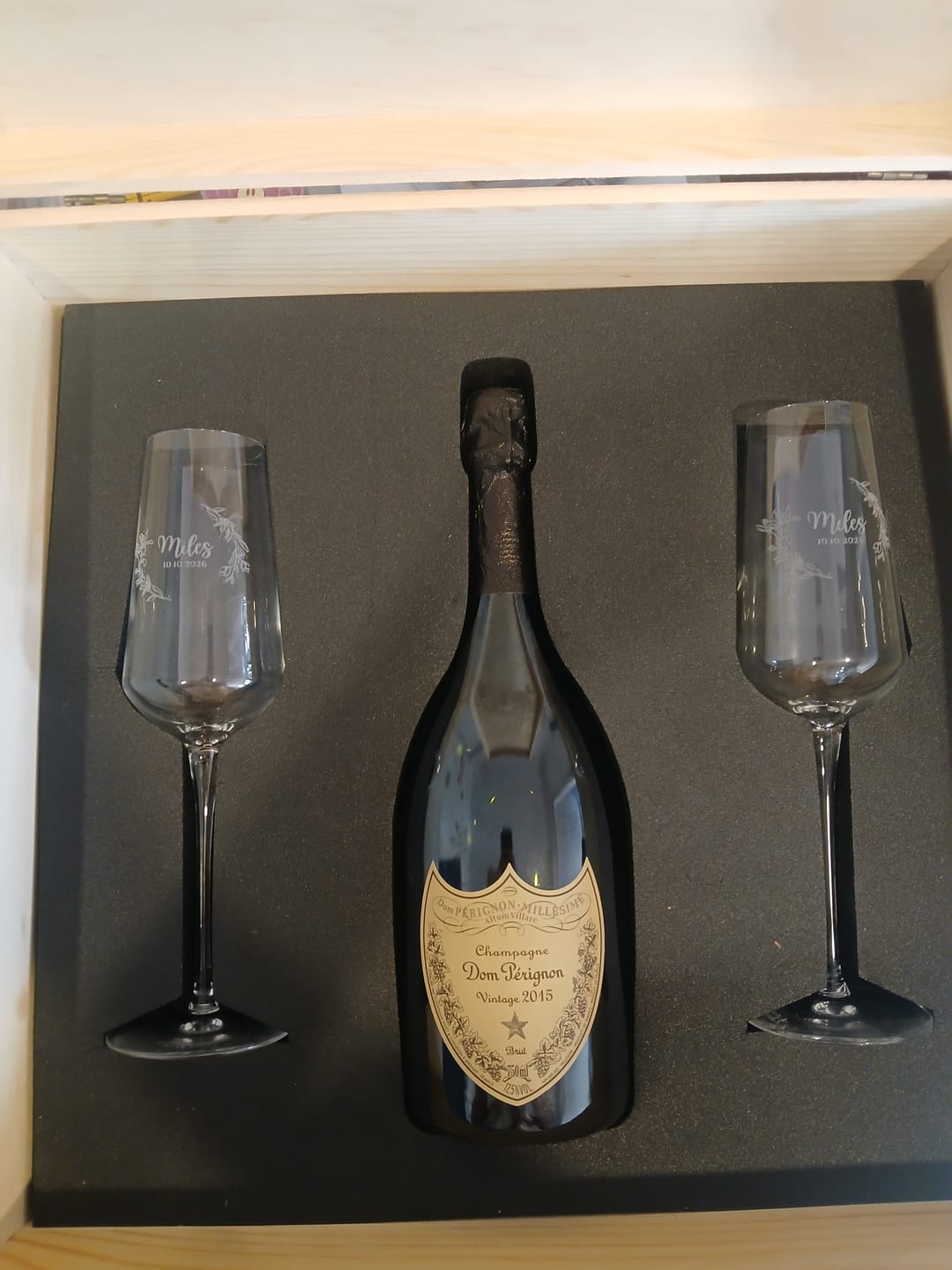 Customer photo review of Personalised Crystal Champagne Flutes, Cake Knife & Server Set in Wooden Gift Box