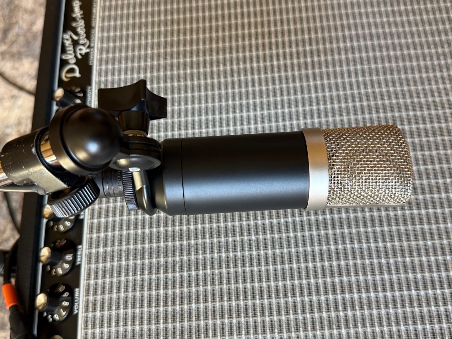 Customer photo review of Cab Mic - Guitar Microphone