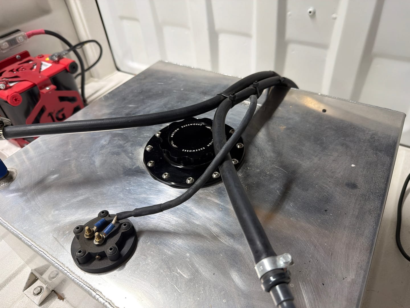 Customer photo review of Motion Billet Fuel Cap (Screw on) 12 bolt w/ Seal and Hardware 27-150