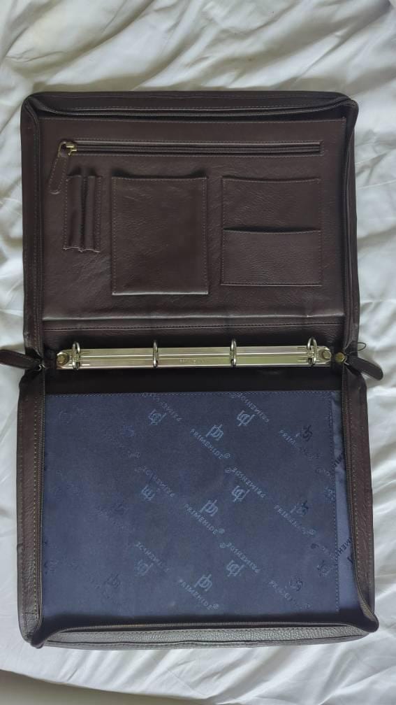 Customer photo review of Zip Around Travel File