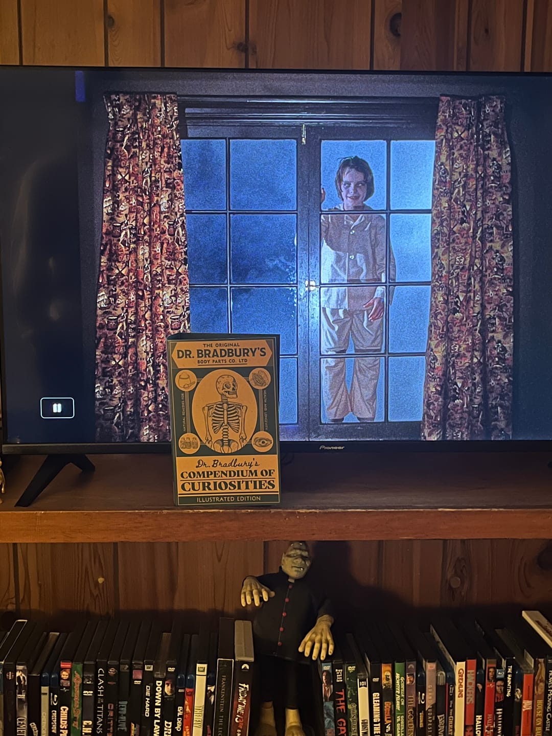 Customer photo review of 13 Days of Halloween 'Dr Bradbury's Compendium of Curiosities'