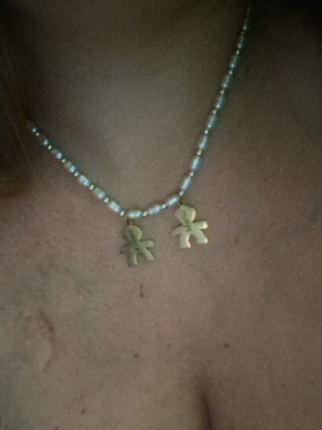 Customer photo review of Girocollo perline con bambini e incisione