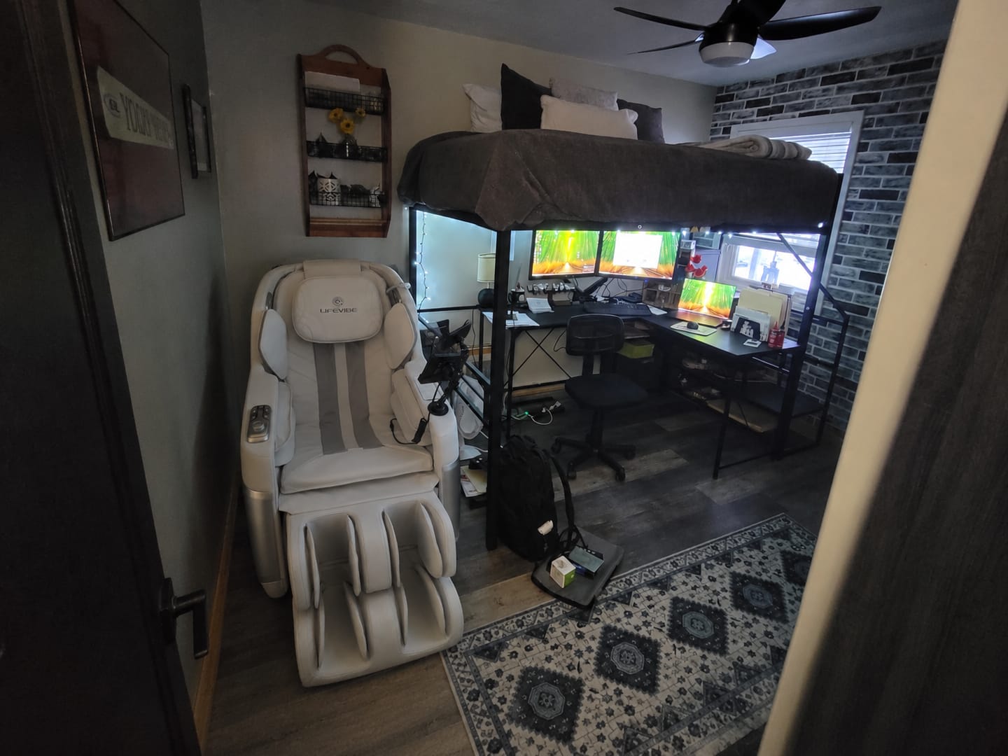 Customer photo review of VAT Chair Prime® – White