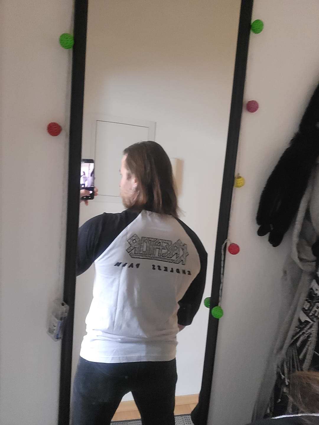 Customer photo review of Kreator - Endless Pain - Raglan Shirt