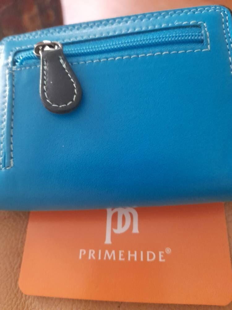 Customer photo review of Credit Card Holder Accordion Leather Wallet with Zipper