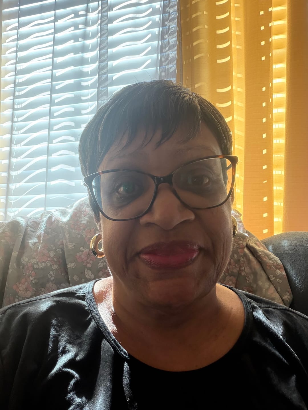 Customer photo review of Vanessa Slim Lite with Bang Full Wig - SLB THREE