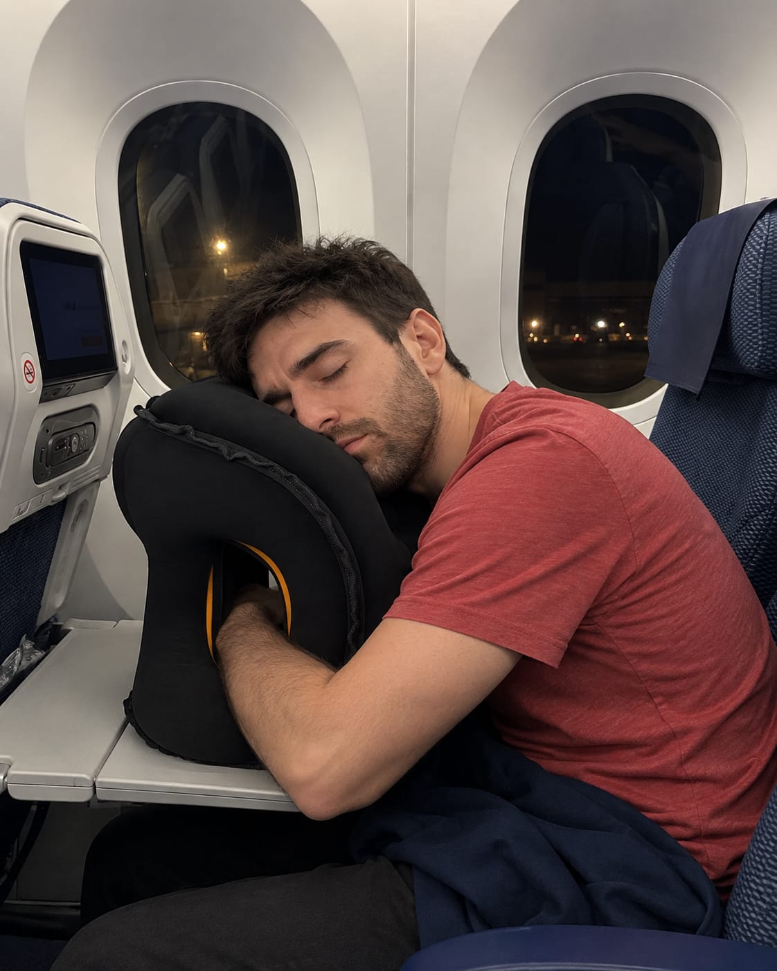 Customer photo review of TripCloud™ - Inflatable Travel Pillow