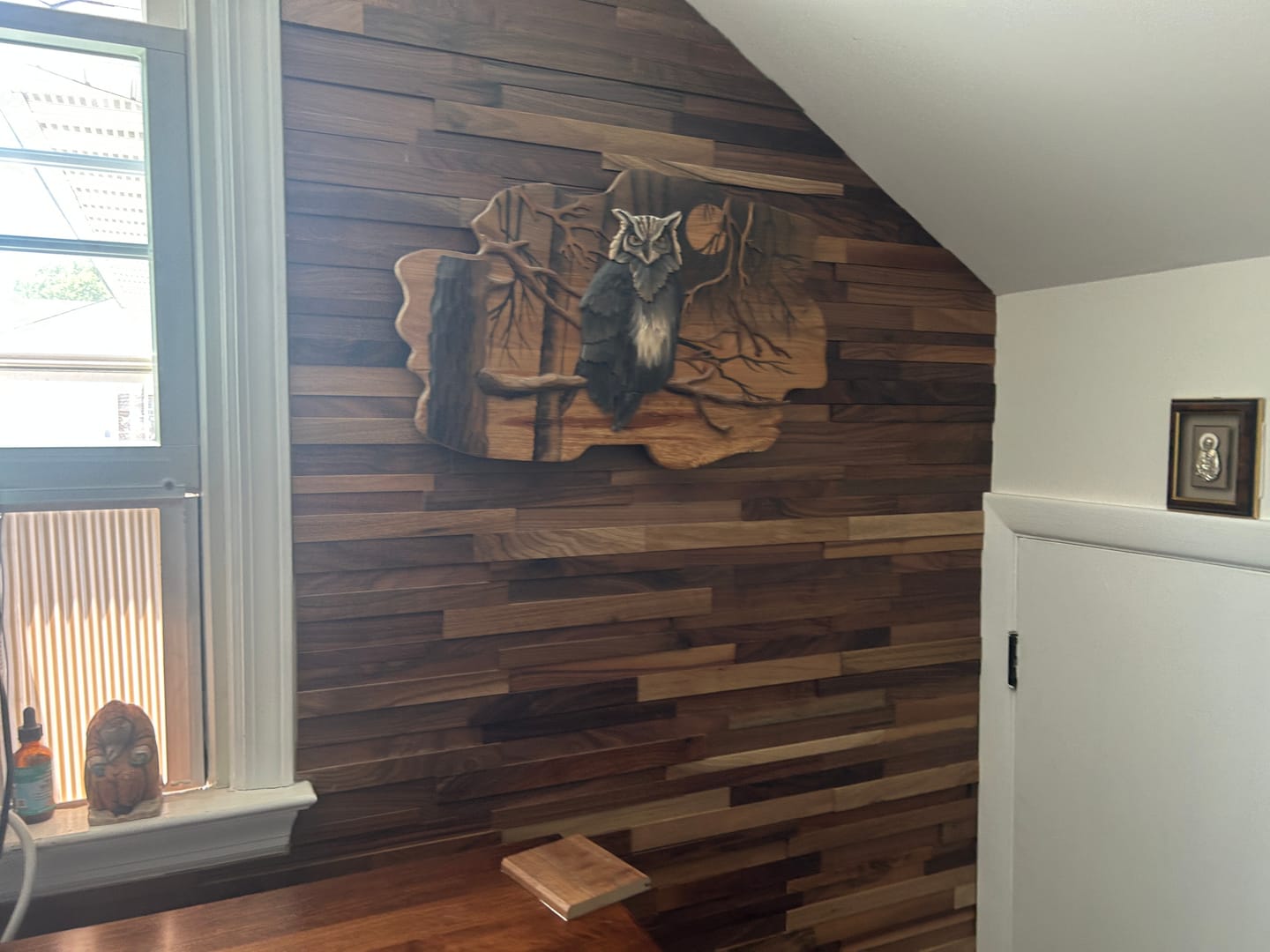Customer photo review of Natural Oak Smooth Self-Stick Planks
