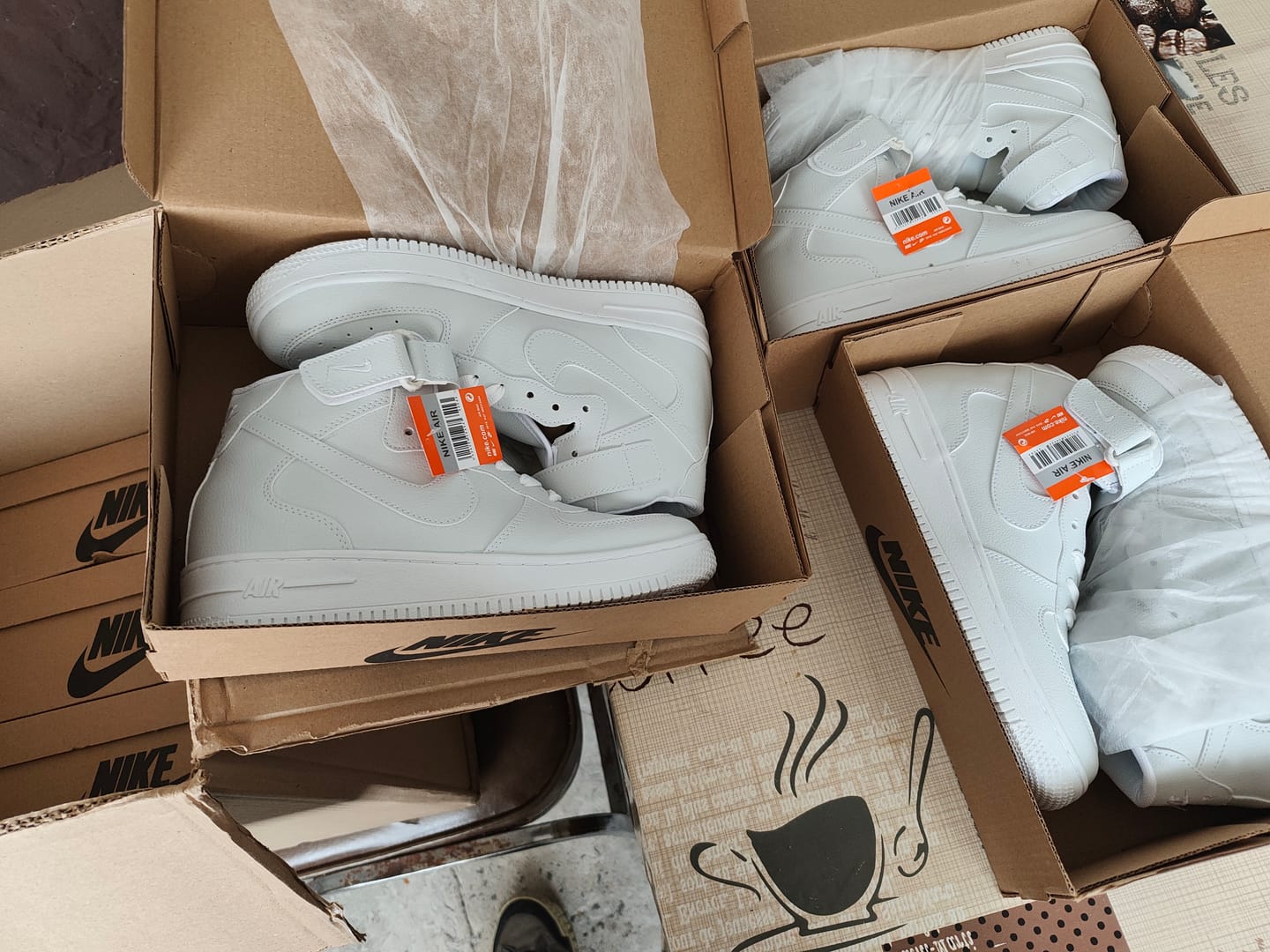 Customer photo review of Paq 6 Pares Tenis 841 Blanco Total 25/28.5