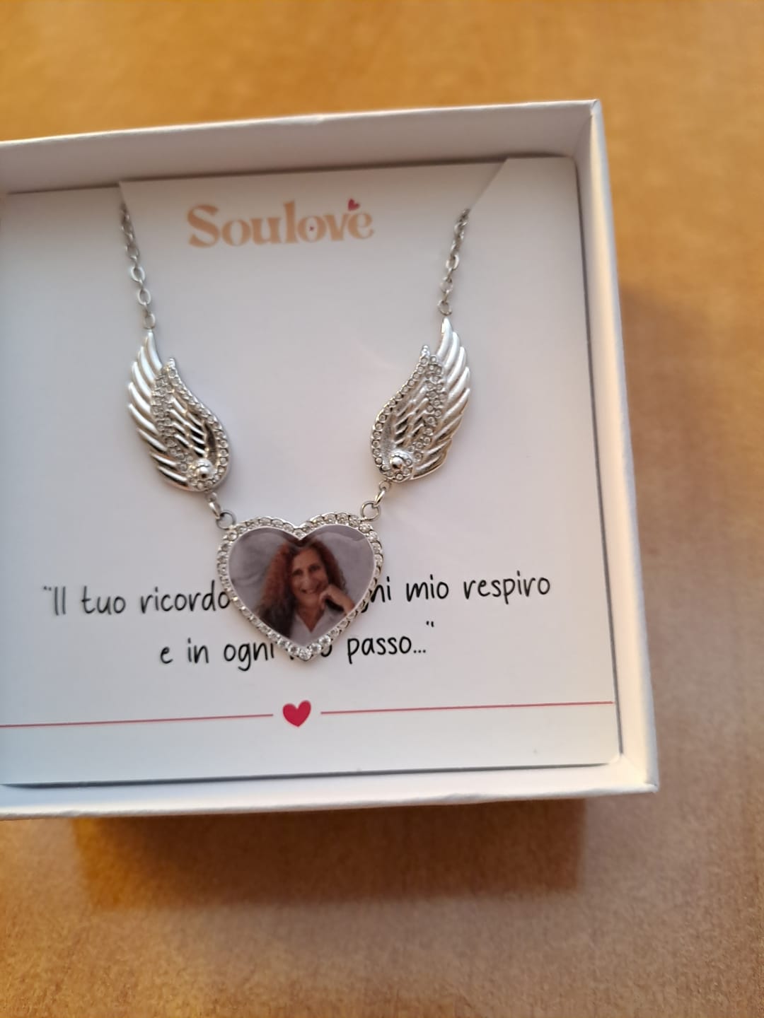 Customer photo review of Collana Angelo Custode con Foto Personalizzata