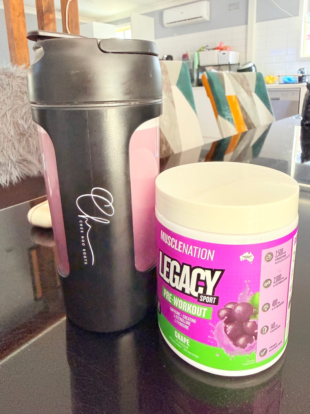 Customer photo review of SHAKE IT BEAUTY - BLACK MIXER