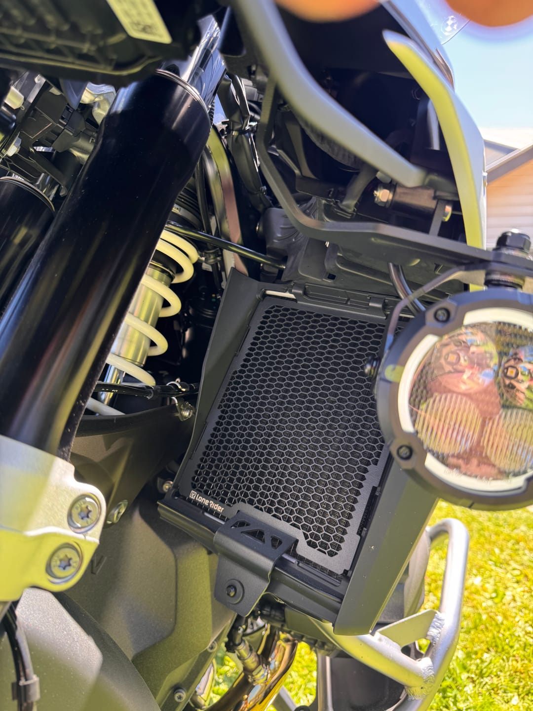 Customer photo review of Radiator Guard Set for BMW R1300GS / Adv
