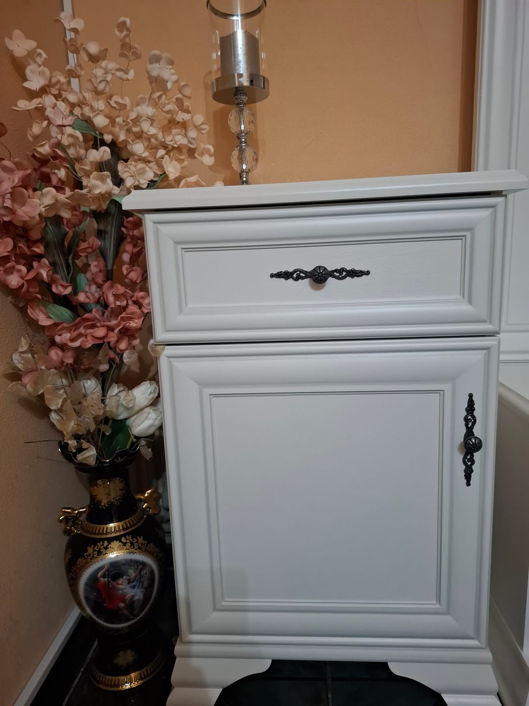 Customer photo review of Comoda alba cu picioare IDENTO, PAL/MDF, 54x35x83 cm