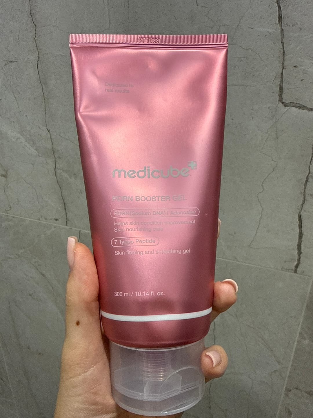 Customer photo review of Gels-būsteris ar PDRN mikrostrāvas ierīcei Medicube PDRN Booster Gel