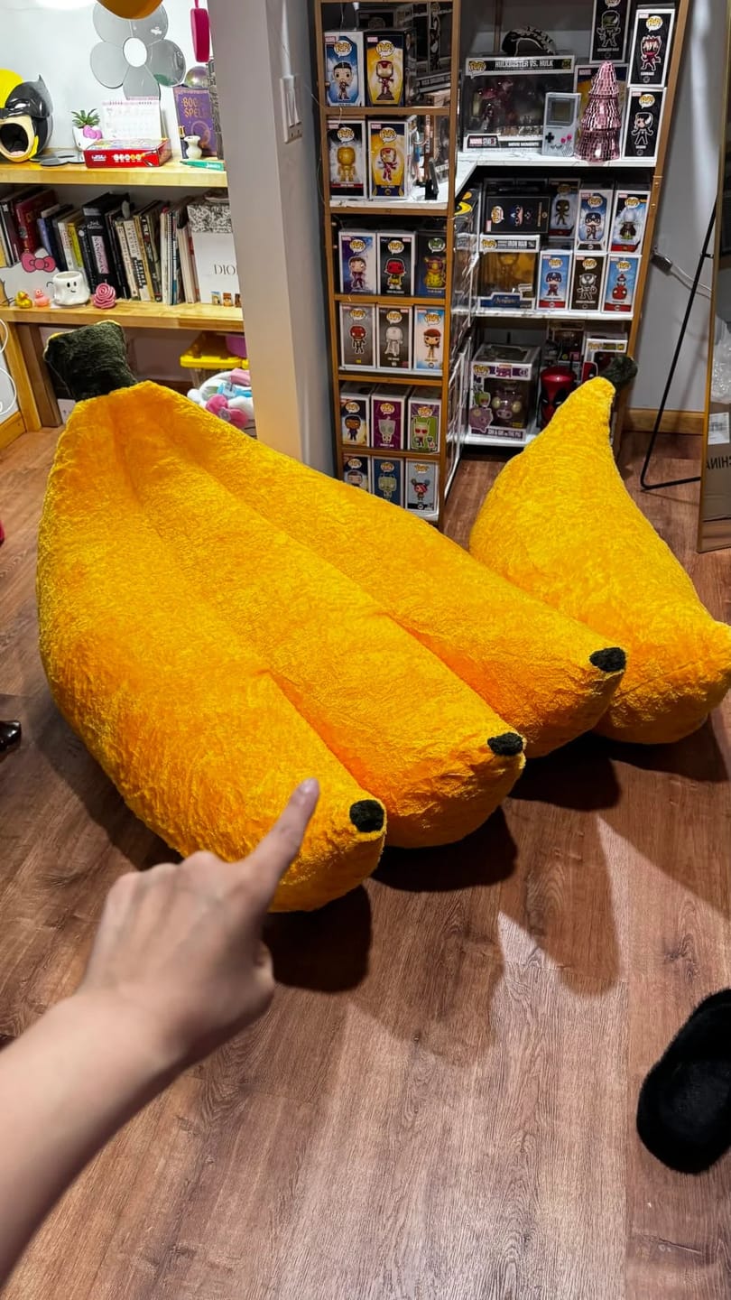 Customer photo review of Banana Lounge Chair with Ottoman