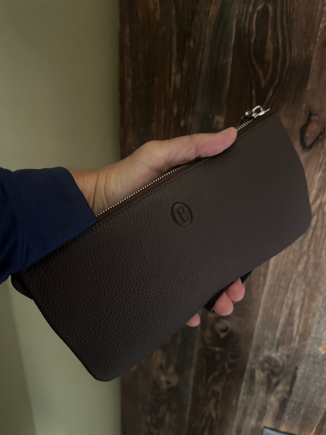 Customer photo review of Belluvi Duo Pouch