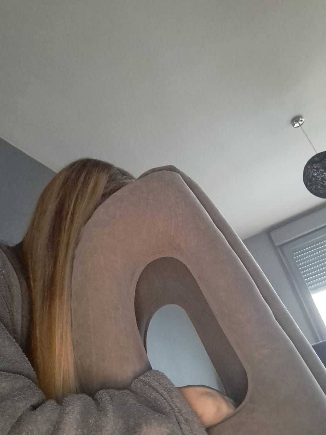 Customer photo review of TripCloud™ - Inflatable Travel Pillow