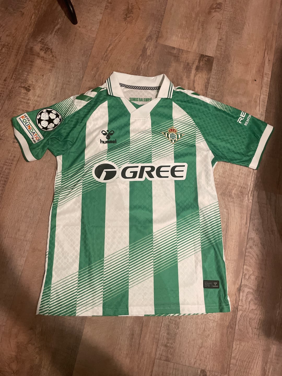 Customer photo review of Troy Parrott Real Betis 2027 Home New Season Green White Football Jersey Trikot Maillot