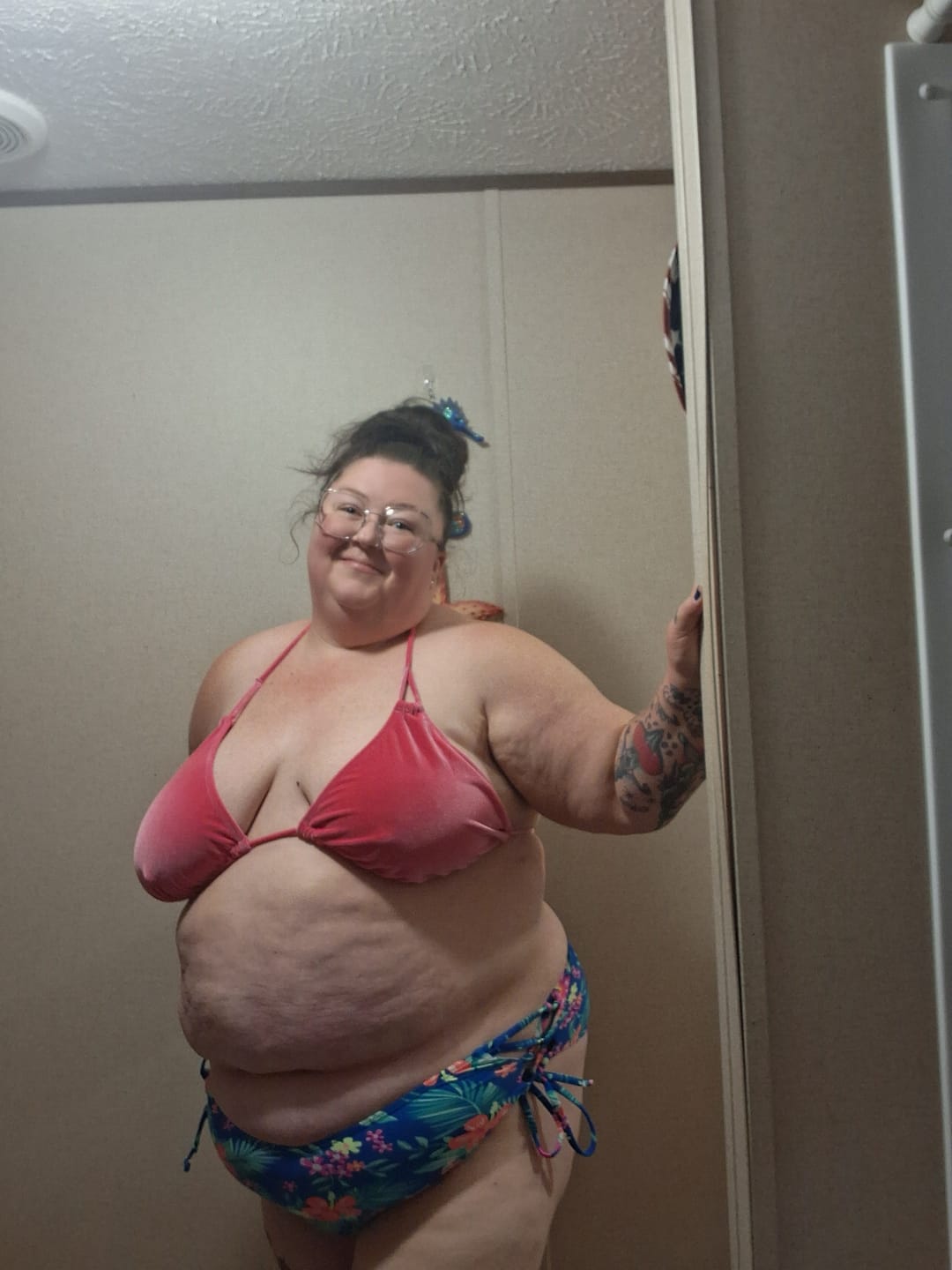 Customer photo review of Tickle Me Pink Velvet Triangle Bikini Top final sale