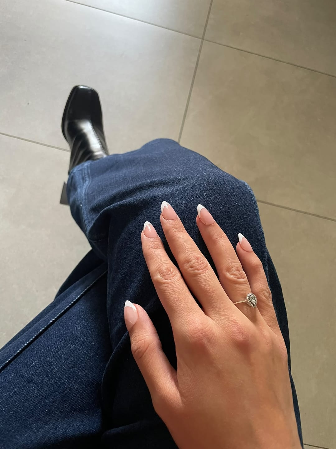 Customer photo review of Milky French - Short Almond - 30 Adet Takma Tırnak