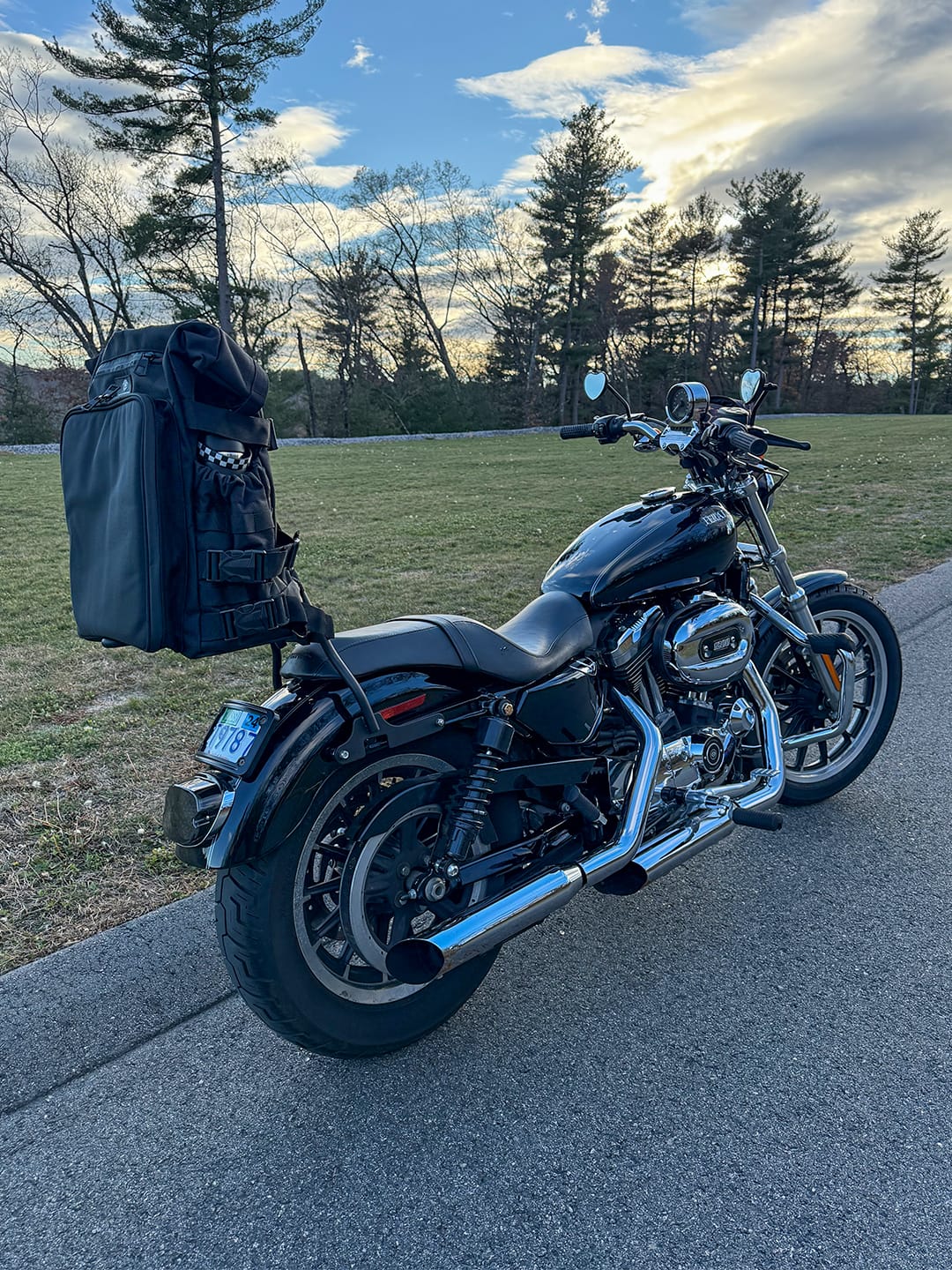 Customer photo review of 32L - Renegade XL Motorcycle Sissy Bar Bag