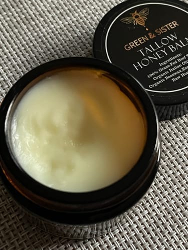Customer photo review of ***Harvest & Hive™ Organic Tallow Balm - Made in the UK 🇬🇧 BU1