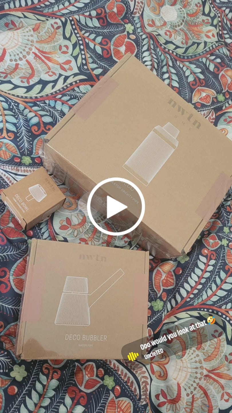 Customer video review of Deco Gravity Bong