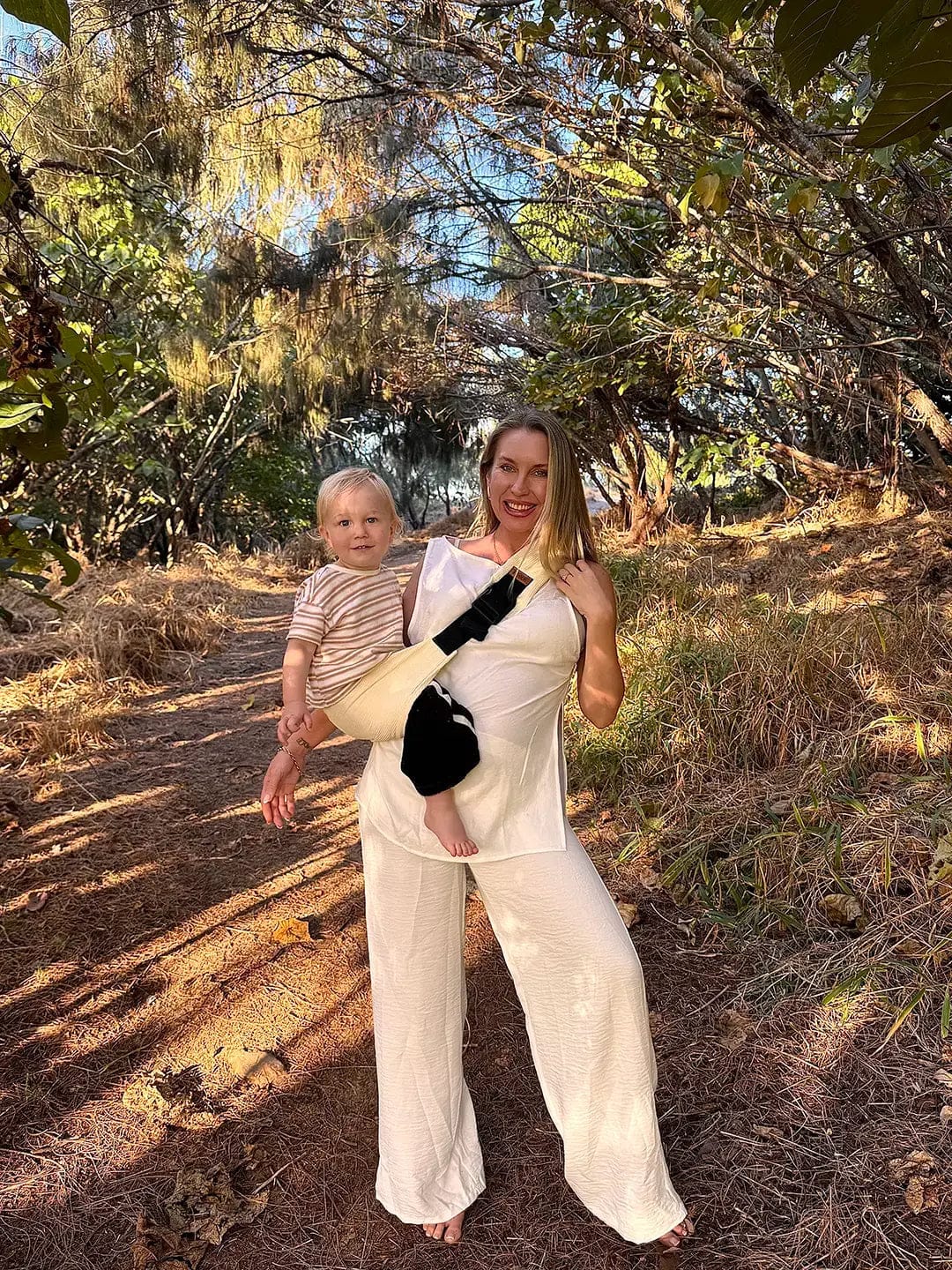 Customer photo review of POUCH™ TODDLER CARRIER