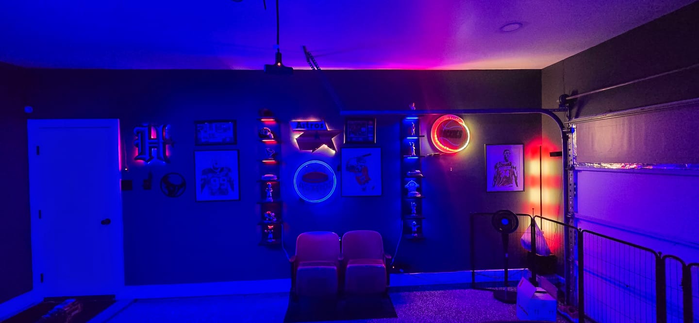 Customer photo review of Houston Astros Throwback "ASTRODOME 1972" 3D Vintage Metal Wall Art