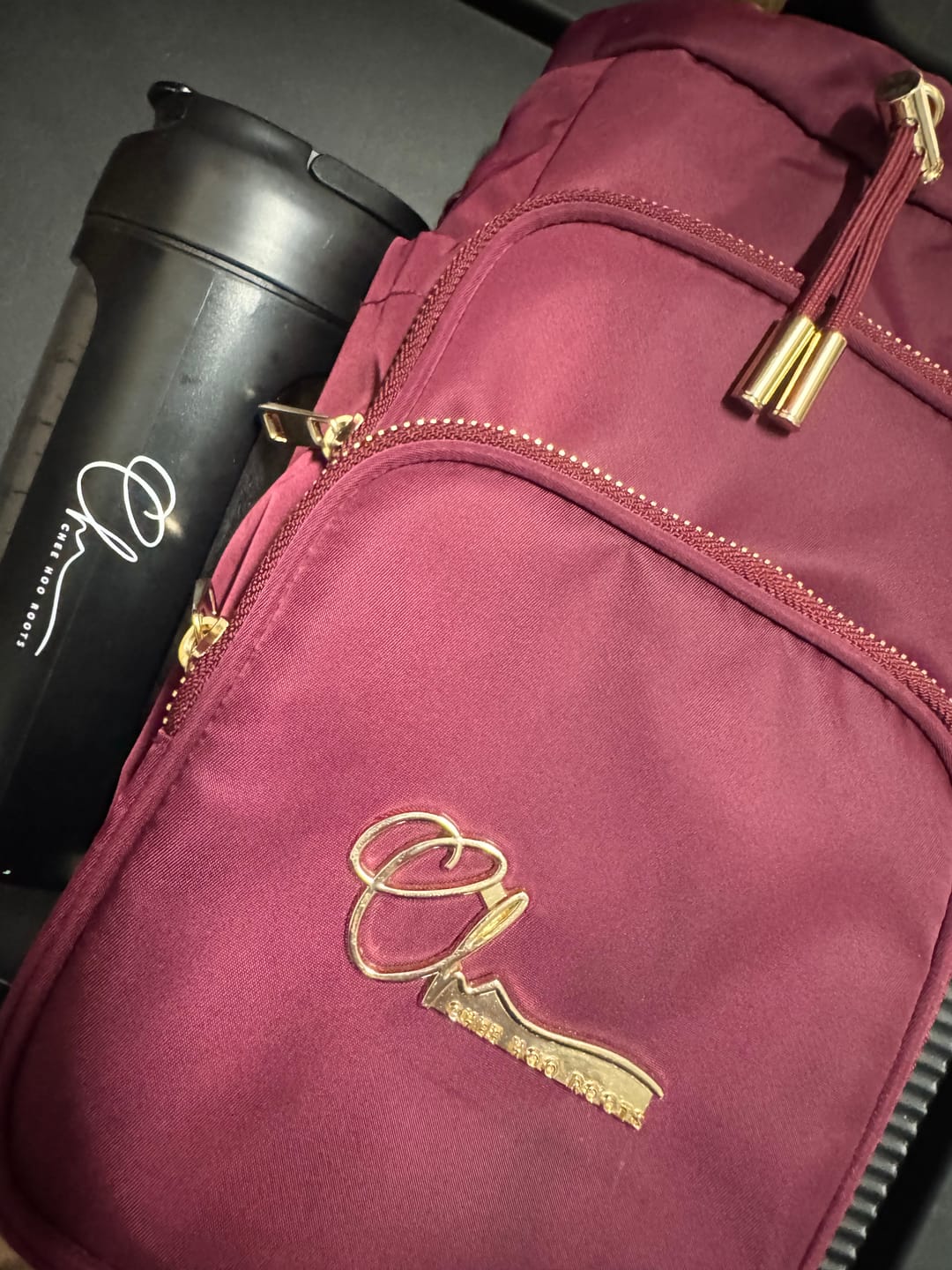 Customer photo review of Deep Wine Bag & Black Mixer Bundle