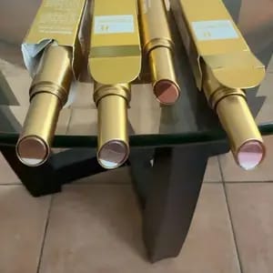 Customer photo review of Ombretti Stick Long Lasting Waterproof con Effetto Perlato