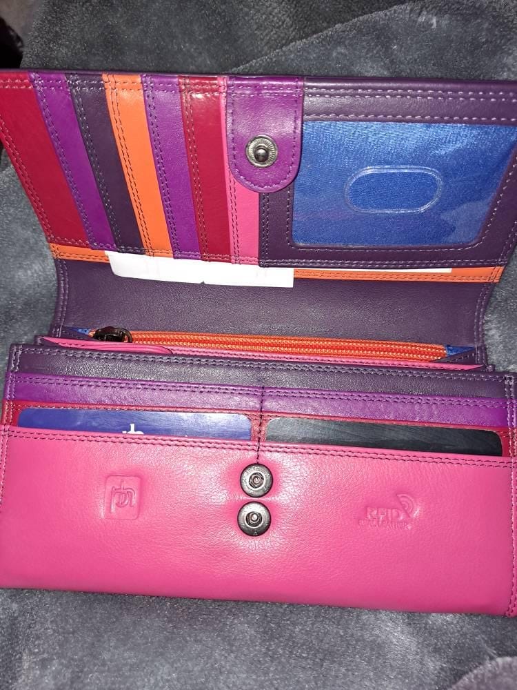 Customer photo review of Soft Leather Clutch Purse - Lily London