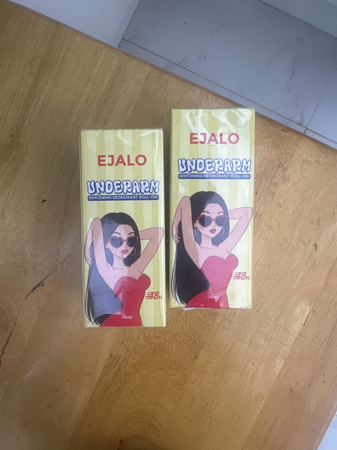Customer photo review of Underarm & Bikini Whitening Roll-On Deodorant -75ml