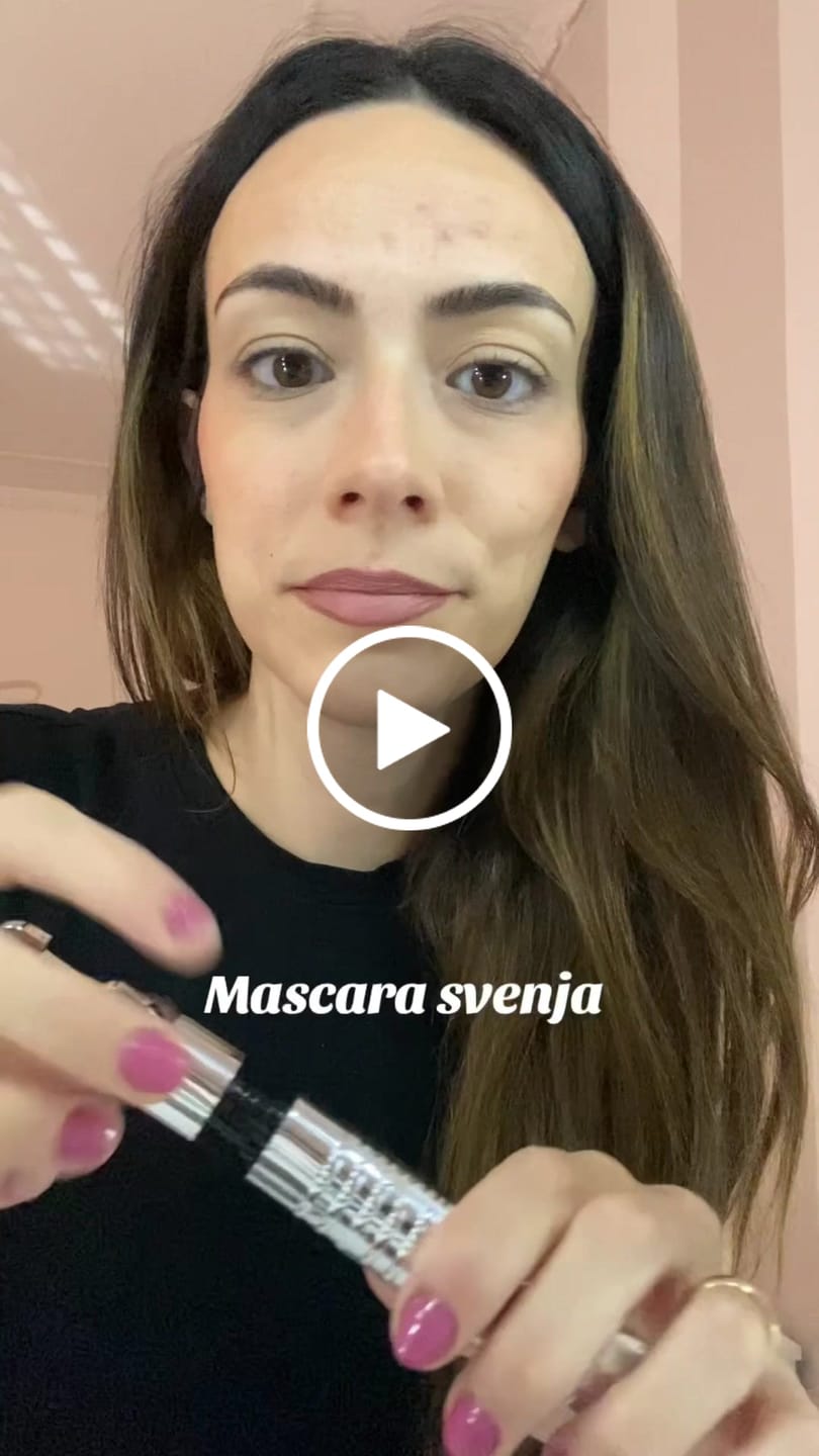 Customer video review of LASHCOCA!NE MASCARA BLACK