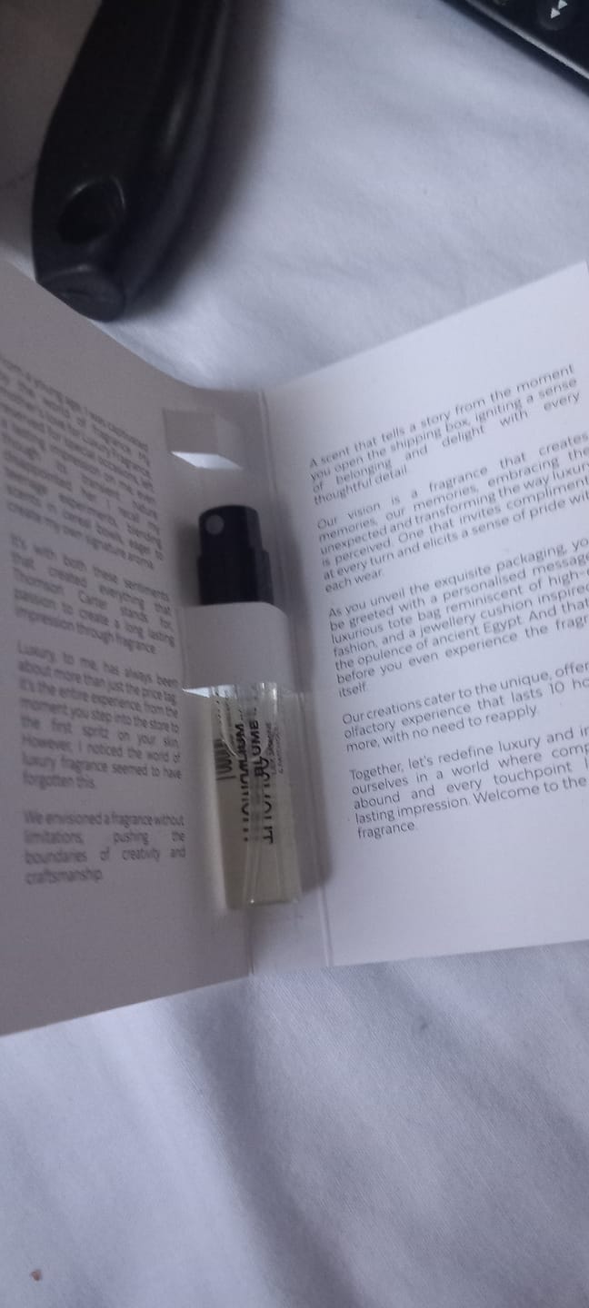 Customer photo review of Rouge Avenue | Eau de Parfum | 2ml
