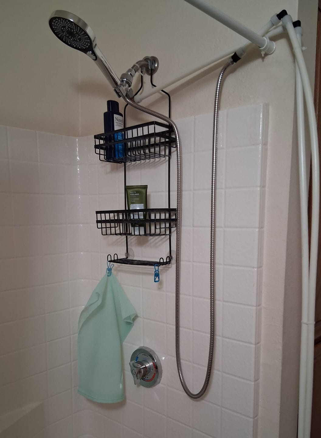 Customer photo review of Multi-Function Pressurized Handheld Shower Set