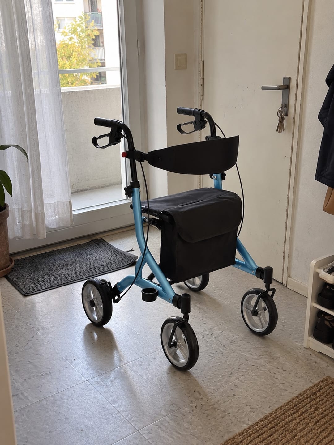 Customer photo review of Déambulateur Rollator UltraLight™