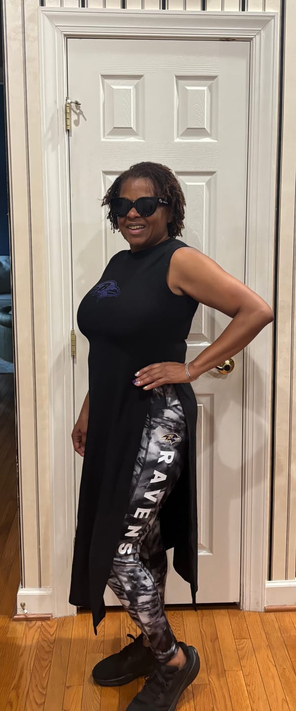 Customer photo review of Baltimore Ravens Smock
