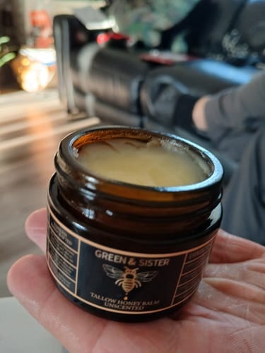 Customer photo review of ***Harvest & Hive™ Organic Tallow Balm - Made in the UK 🇬🇧 BU1