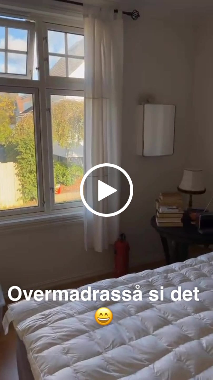 Customer video review of Feather overmadrass