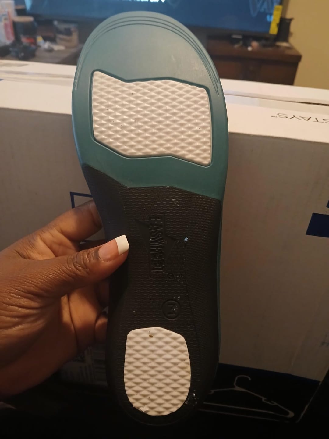 Customer photo review of EASYFEET Mount Strength - Heavy Duty Arch Support Insoles for Flat Feet & 220+ lbs (High Arch)