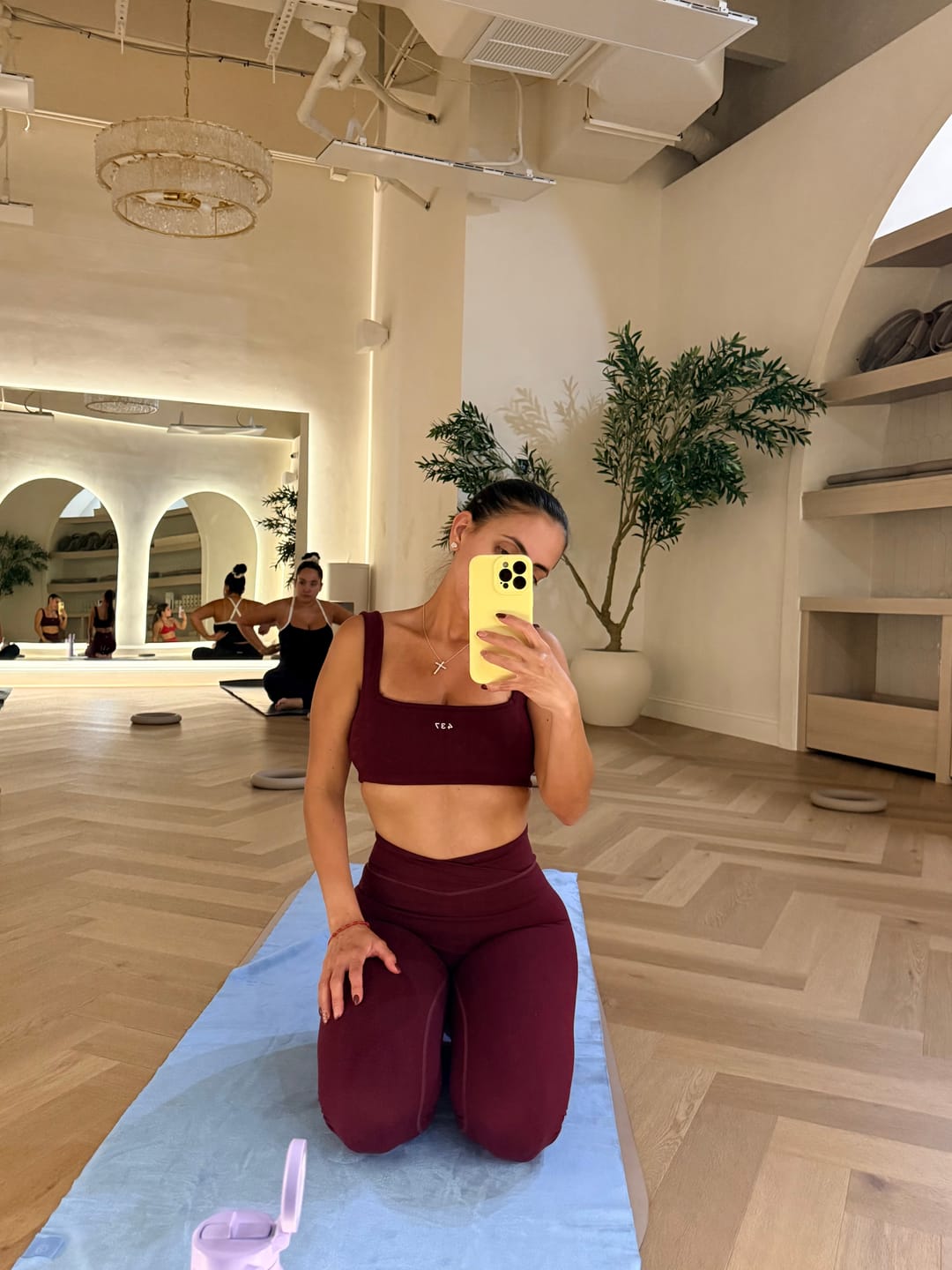 Customer photo review of The V Legging Black Cherry