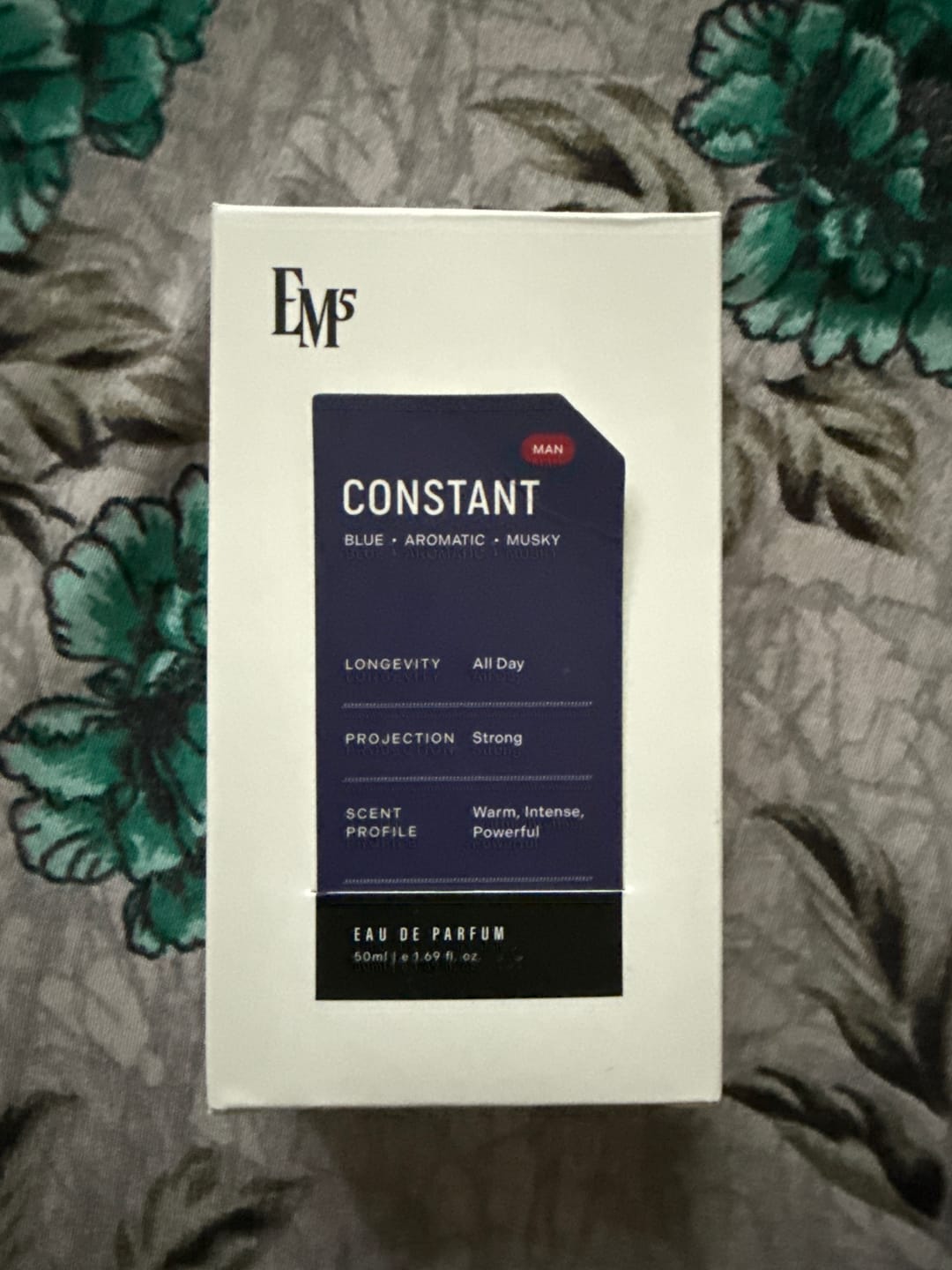 Customer photo review of Constant | Eau De Parfum