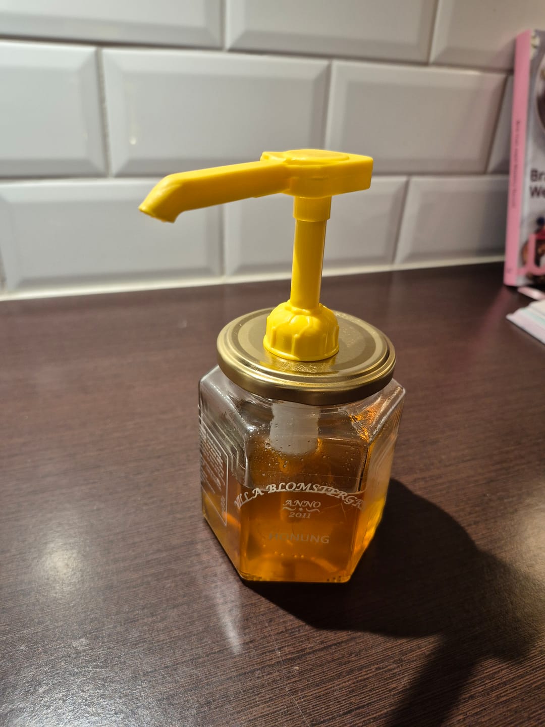 Customer photo review of 2 kg Svensk Flytande Honung (4 × 500 g) + Honungspump