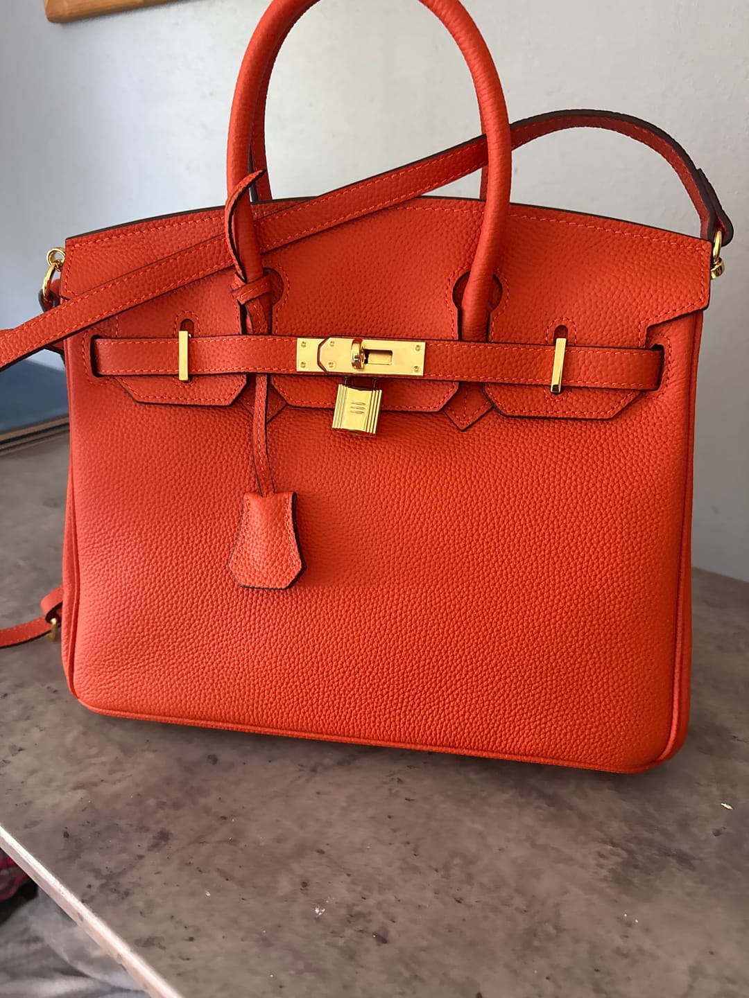 Customer photo review of Adela