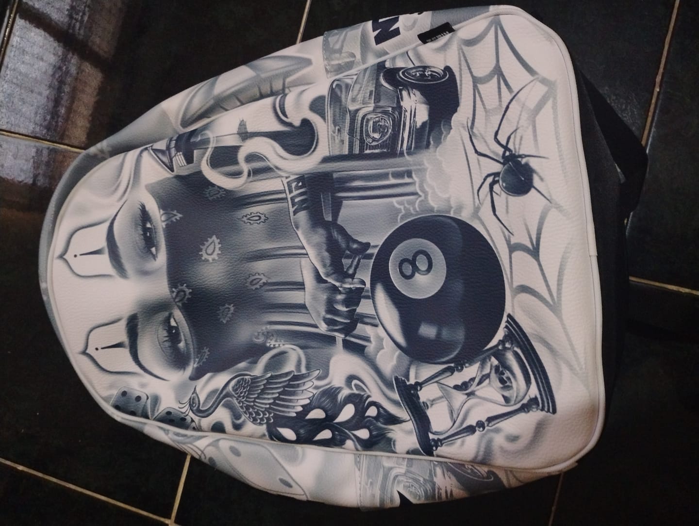Customer photo review of Mochila Chicano