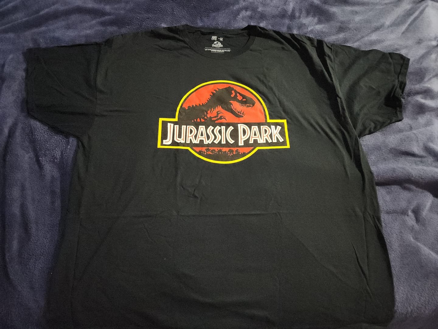 Customer photo review of JURASSIC PARK: RETRO ICON - T-SHIRT