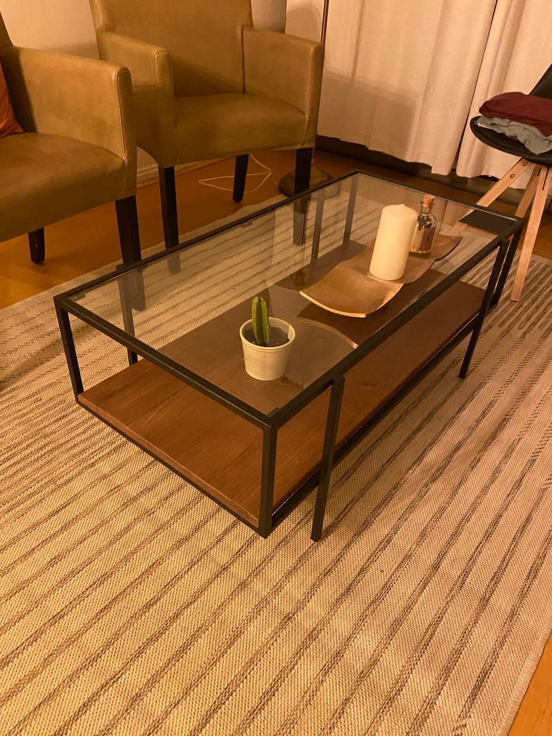 Customer photo review of Mesa de centro Doble Nivel Glass Toffee Negro