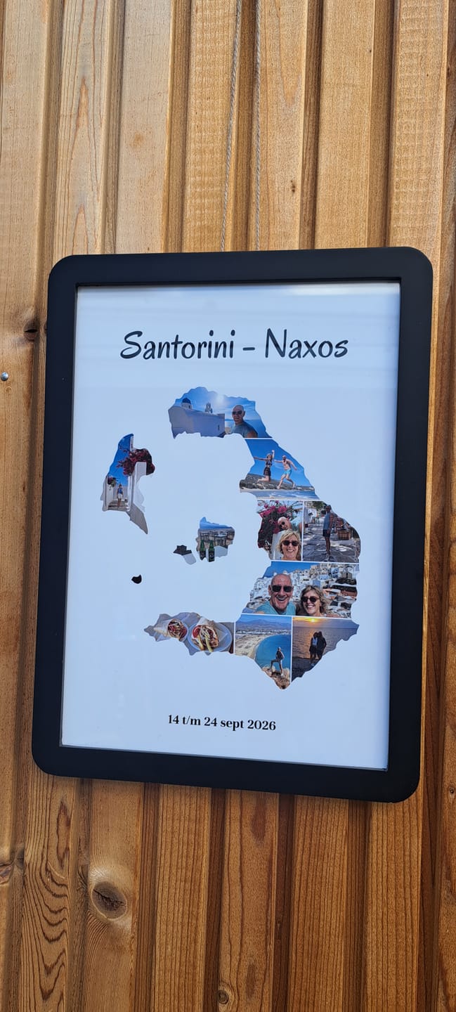Customer photo review of Gepersonaliseerde reisposter - Foto collage in vorm van continent of land